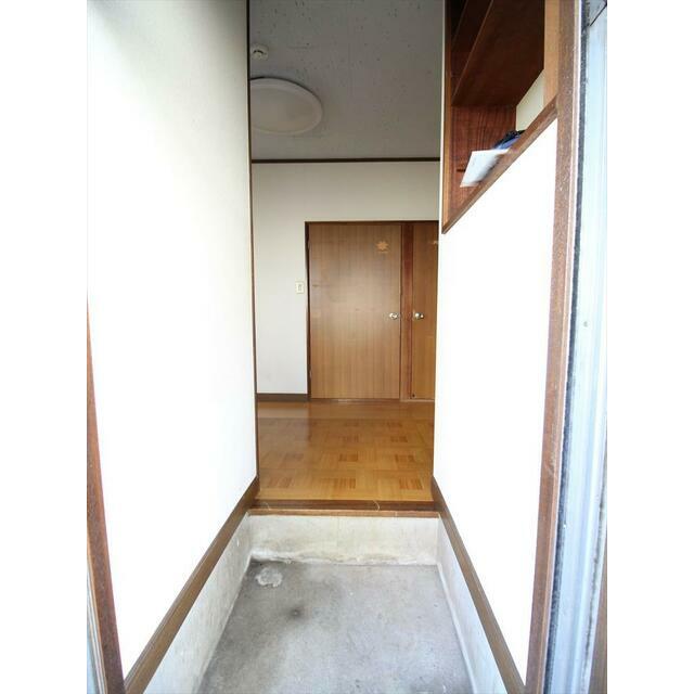 仲居ハイツ 玄関