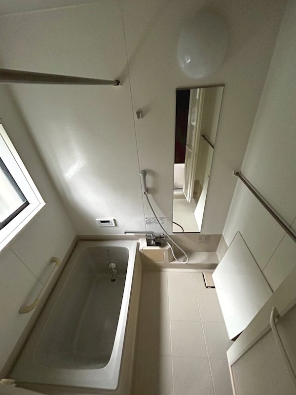 愛名久保邸 風呂画像