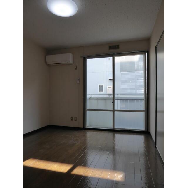 ファーストライフ板戸Ⅰ リビング