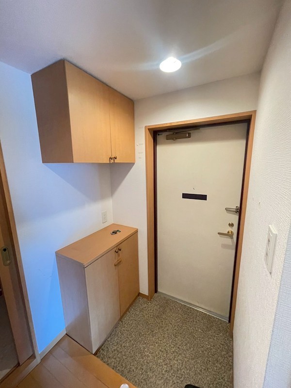 MODERNO 玄関