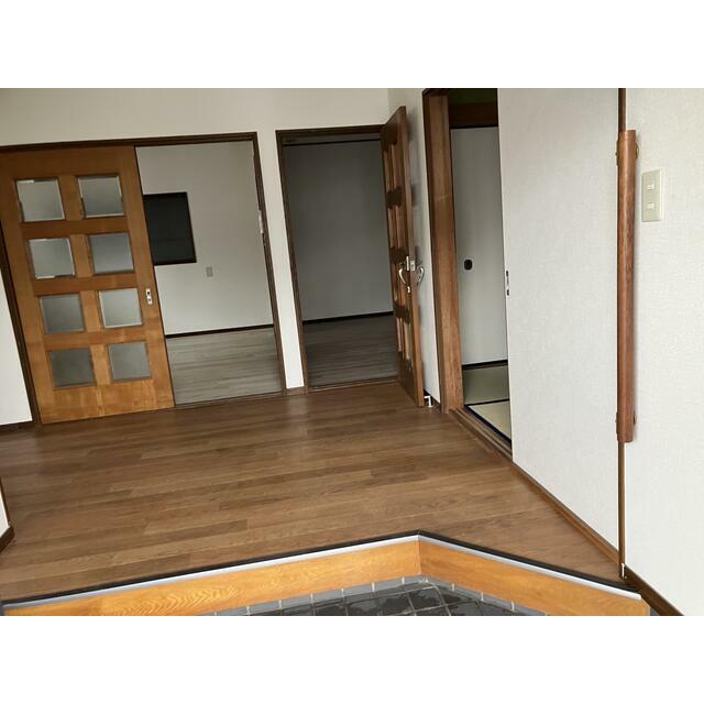 貸家　岡津町２８９ 玄関