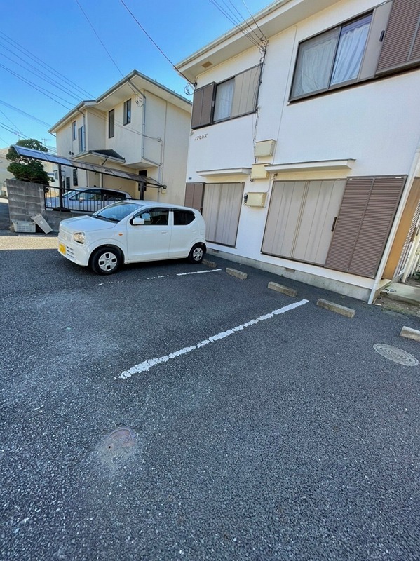 ノアヒルズ 駐車場