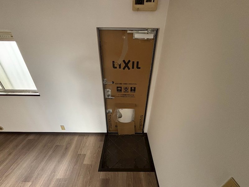 メゾンパラバス 玄関