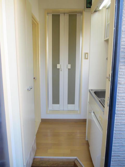 レオパレス戸塚エクセル第８ 玄関