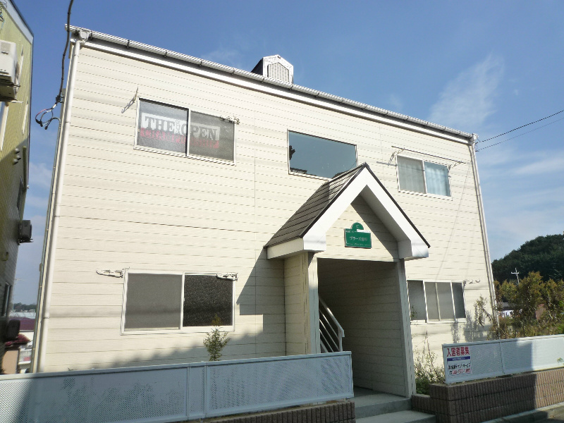 プラーズ愛甲C棟 102号室 外観