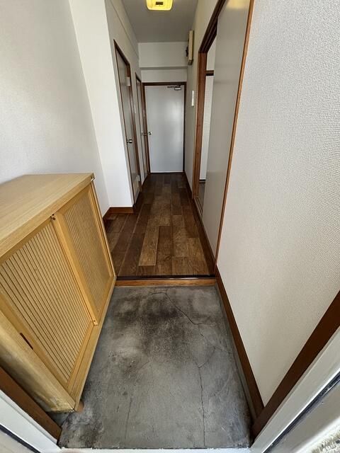 湘南ハイツ 玄関