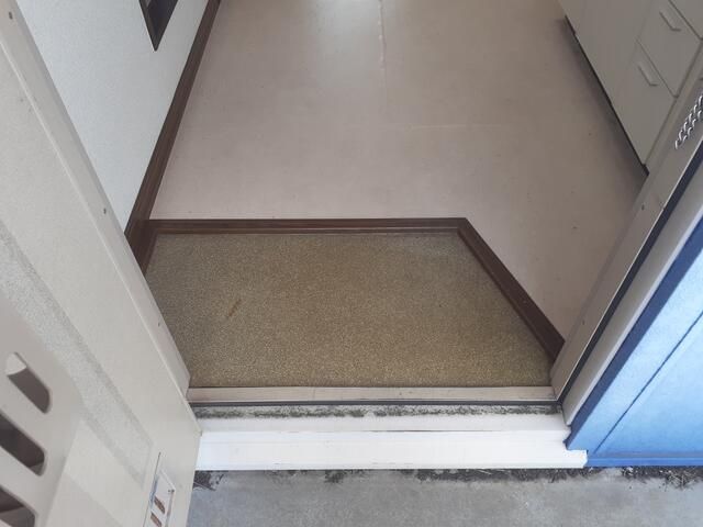 ハイツ宮の前 玄関