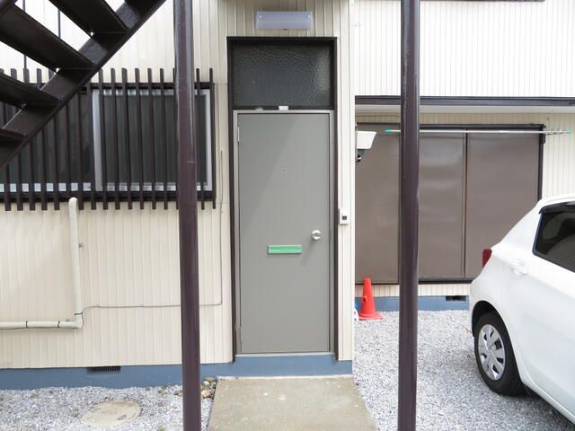 三戸部アパート エントランス