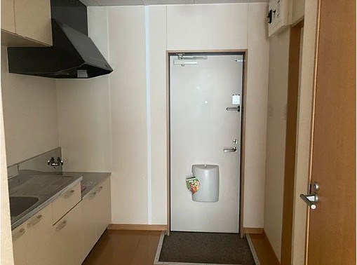 プラッツアイリス 玄関