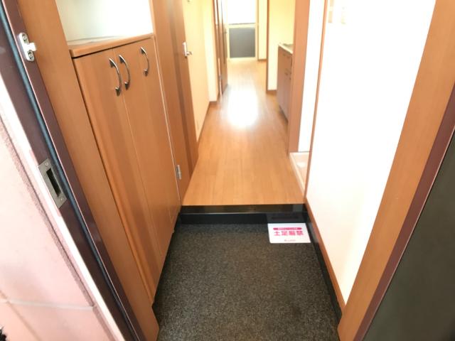 フューチャーライト 玄関