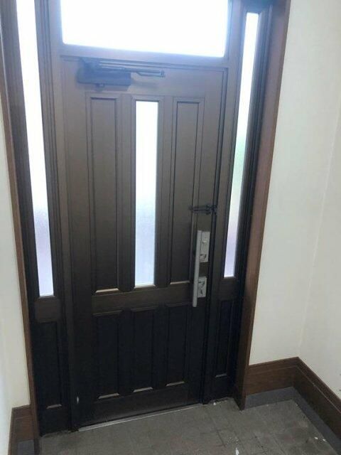 和泉が丘戸建 玄関