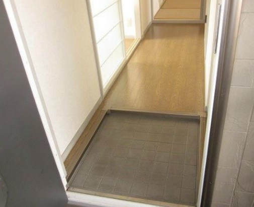 プラザ樹苑A  玄関