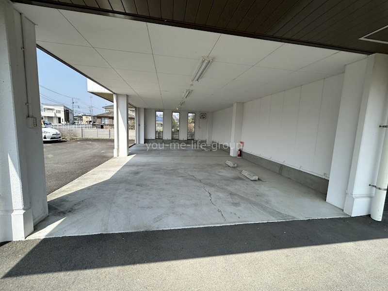 ブランアール 駐車場
