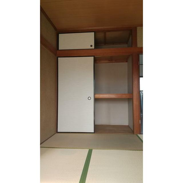 ハイツ・イズミ 収納
