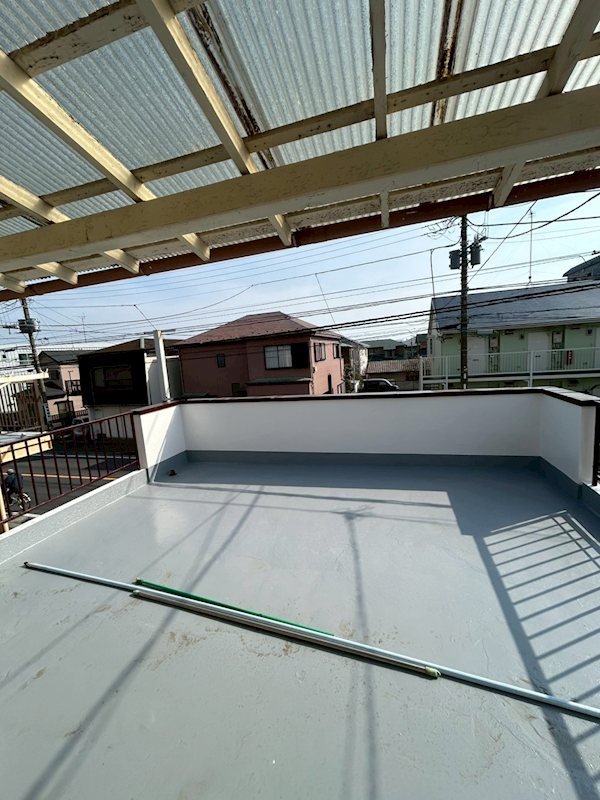 岡崎貸家 ベランダ