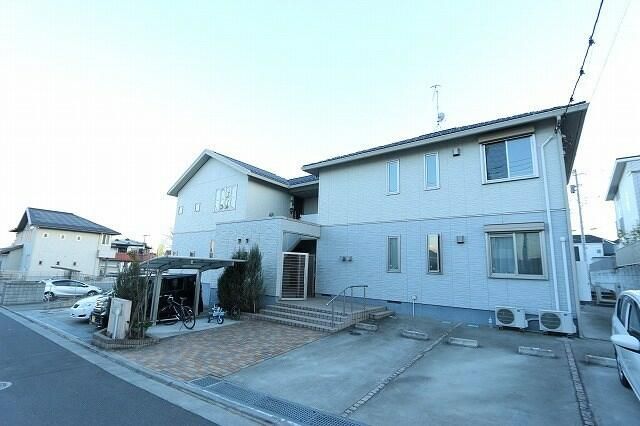 エトワール 203号室 外観