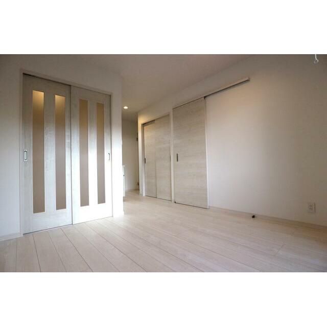 ＲＥＧＡＬＥＳＴ　ラルーチェ本厚木 リビング