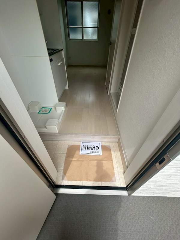 プライムテラス東海大学前Ⅱ 玄関