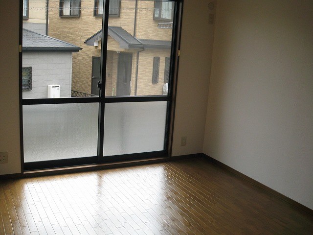 ラークヒルズⅡ ベッドルーム