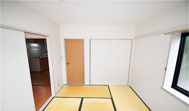 ベッドルーム