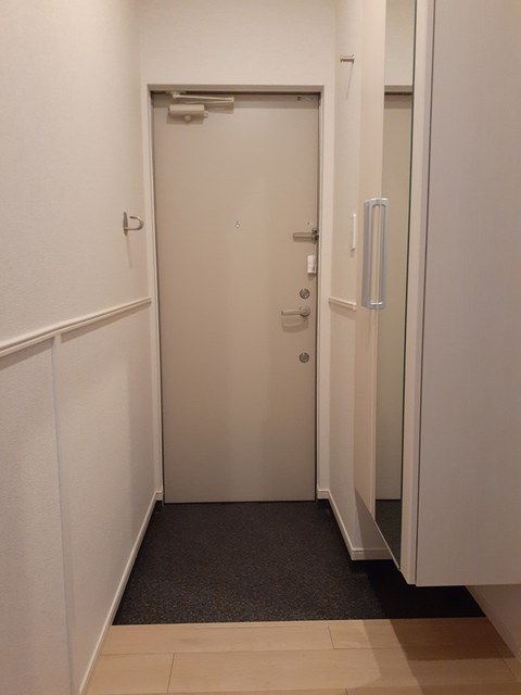プチ　ラパン 玄関