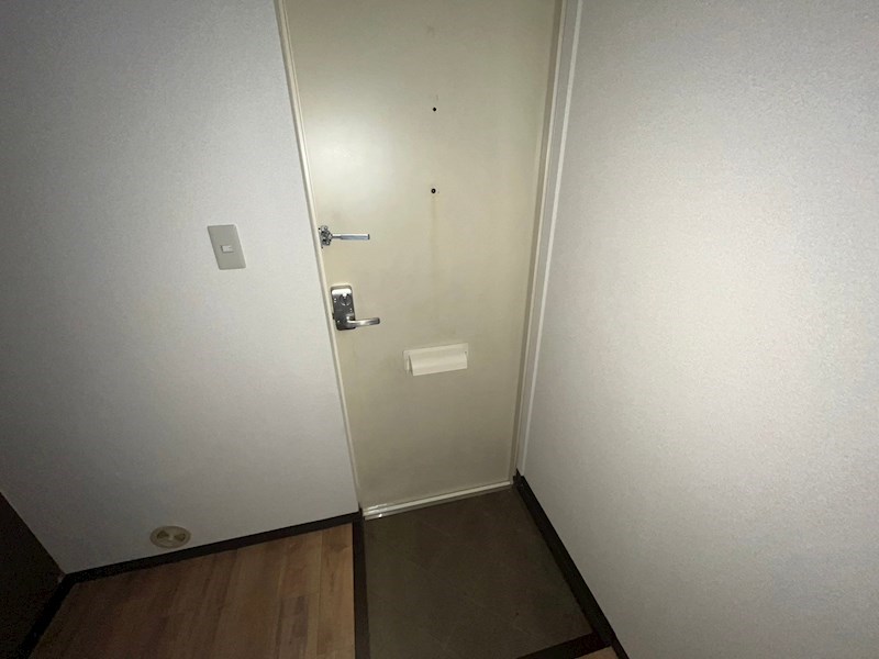 クレア大清水B 玄関