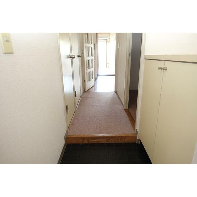 ホーユウパレスひなた山 玄関