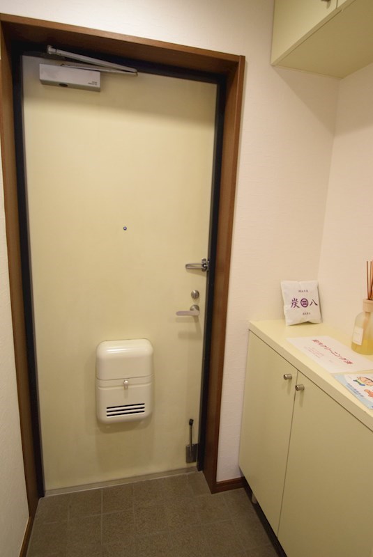 アトラクトマンショントムロ 玄関