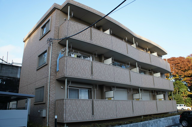 ヴァンクール 302号室 外観