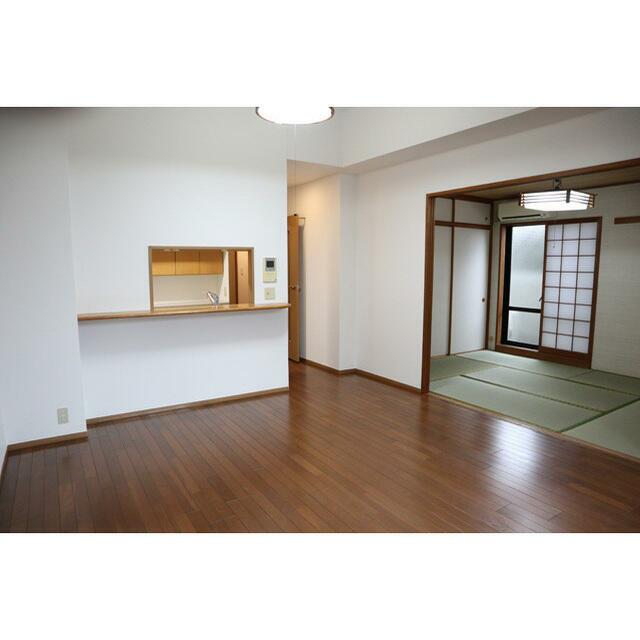 ヴェルレージュ本郷台 リビング