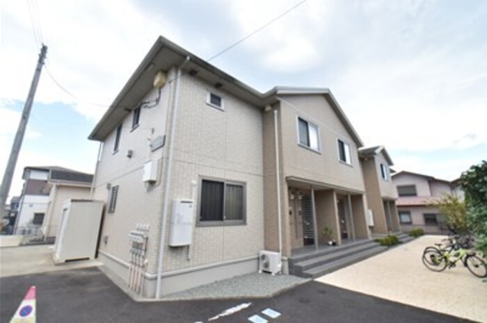 ロイヤルタウンＫＧ　Ａ棟 203号室 外観