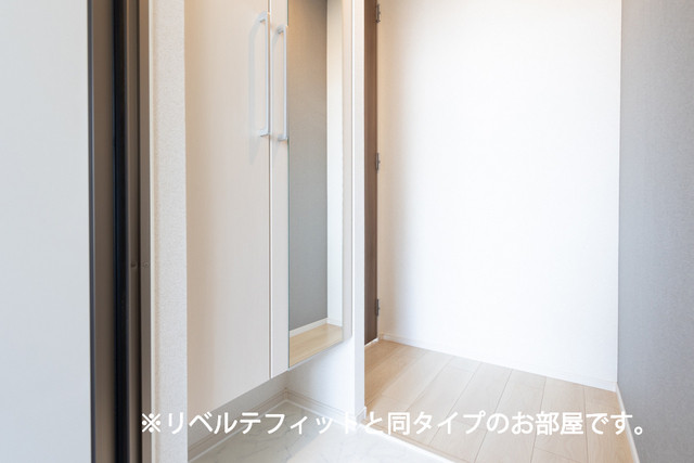 セレノ・イリーデ 玄関