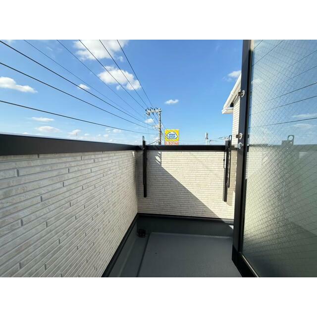 ＱＬＡＺＯ　泉区新橋町　戸建 ベランダ