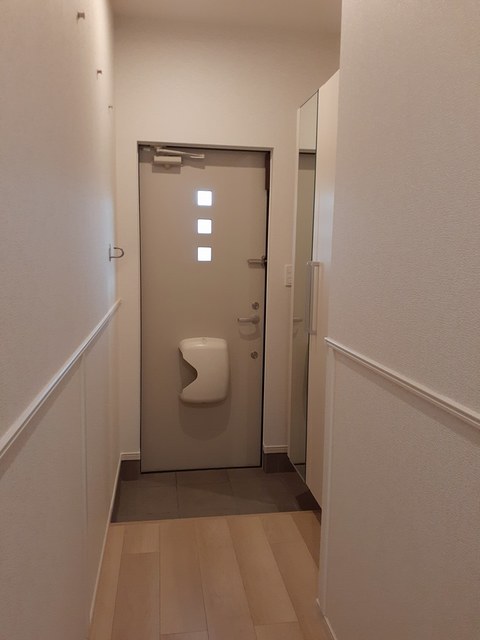 シャン・ド・オランジュ 玄関