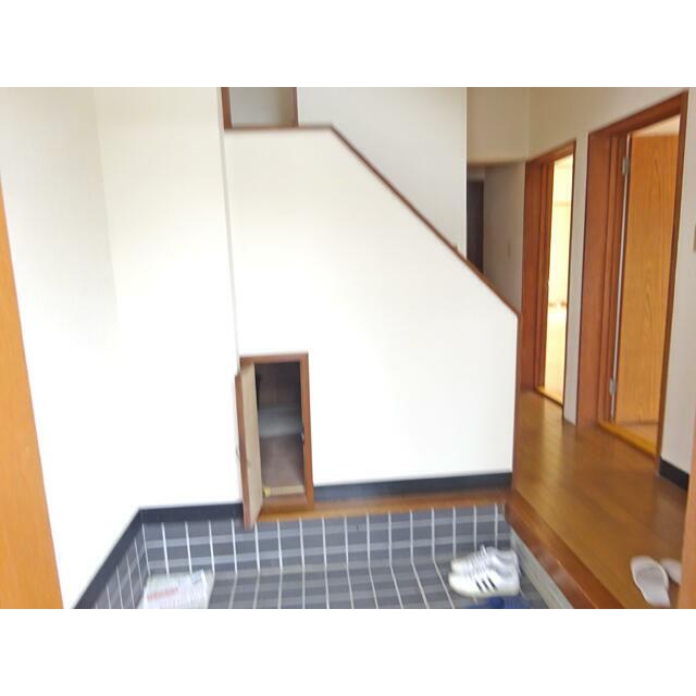 藤沢市片瀬山１丁目住宅（０２１２２９） 玄関