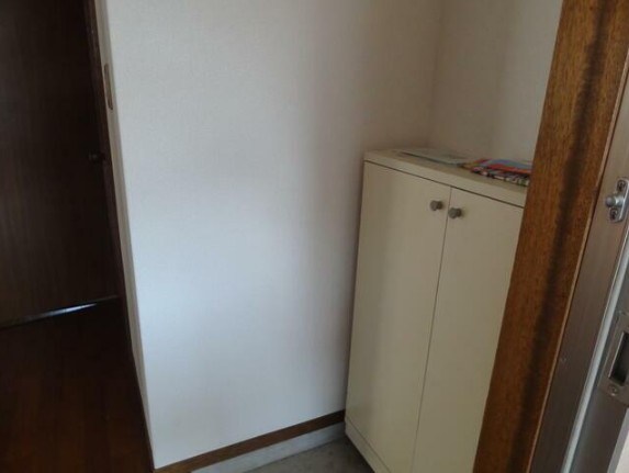 栗の木ハイム 玄関