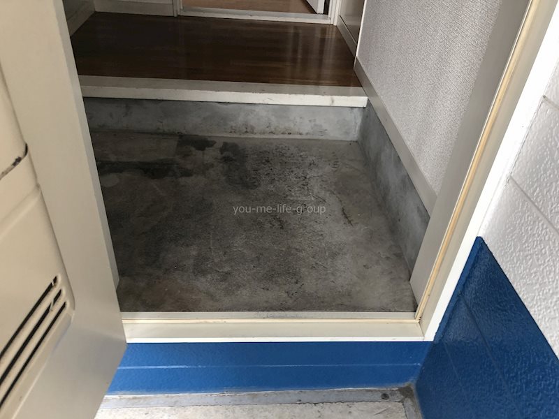 西湘ハイツ 玄関