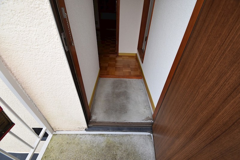 すみれハイツ 玄関