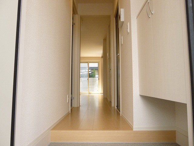 Dフォート 玄関