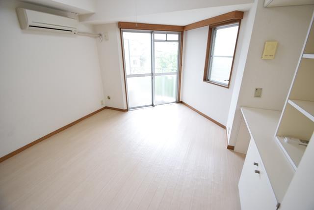 第１２明智ビル リビング