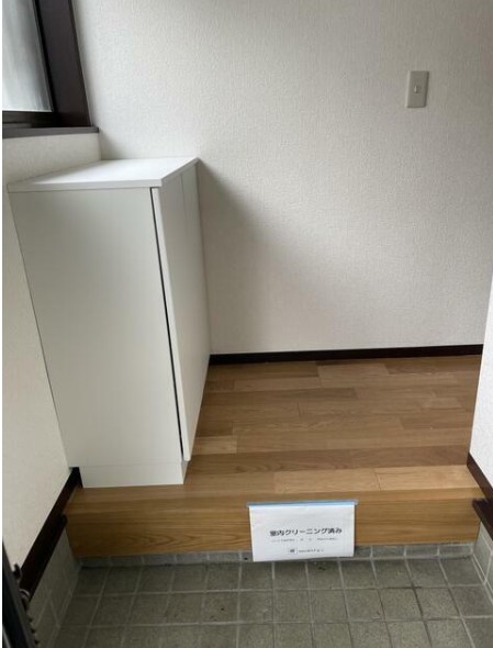 やすらぎハイツ　Ａ棟 玄関