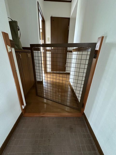厚木国際飯山レジデンスＣ 玄関