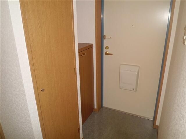 ヴァンベールS 玄関