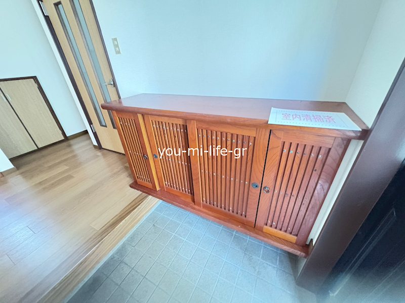 ハイタウン 玄関