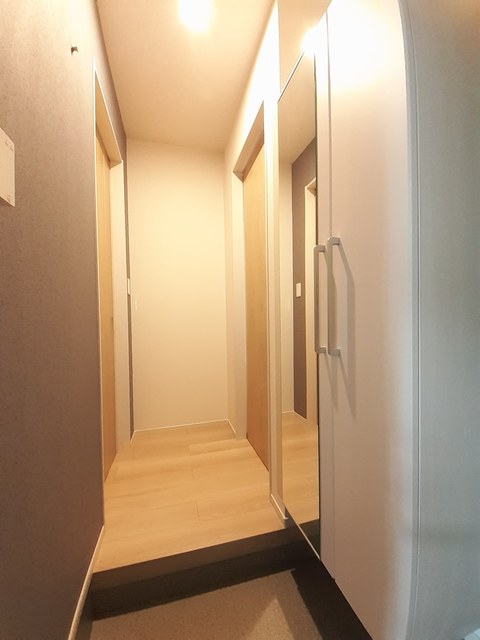 フリーバード 玄関