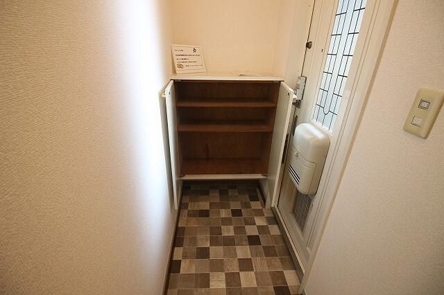 プランドール湘南　Ｂ 玄関