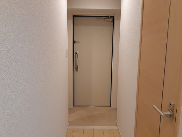 プレド・ルピナス 玄関