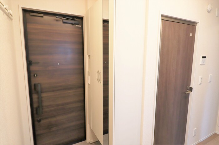 マ・メゾン鵠沼花沢　B 玄関