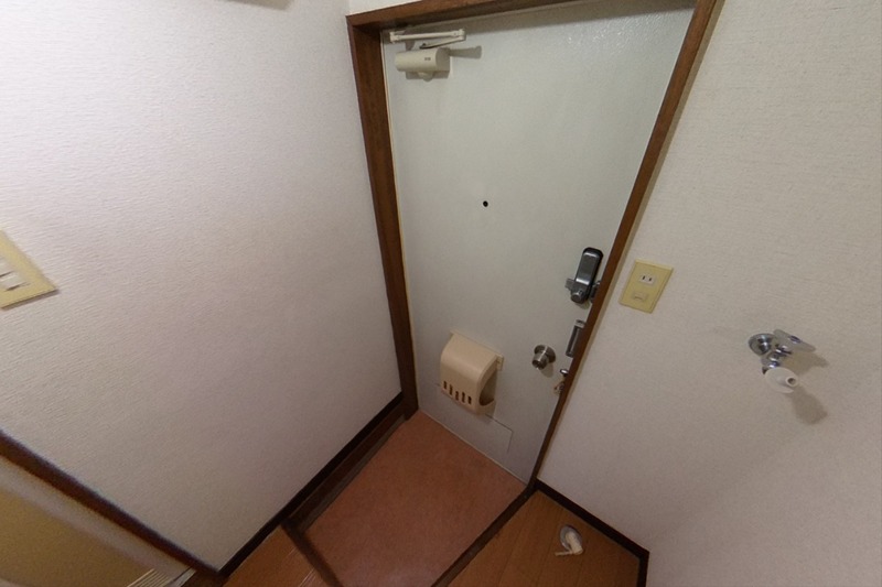 アスール 玄関
