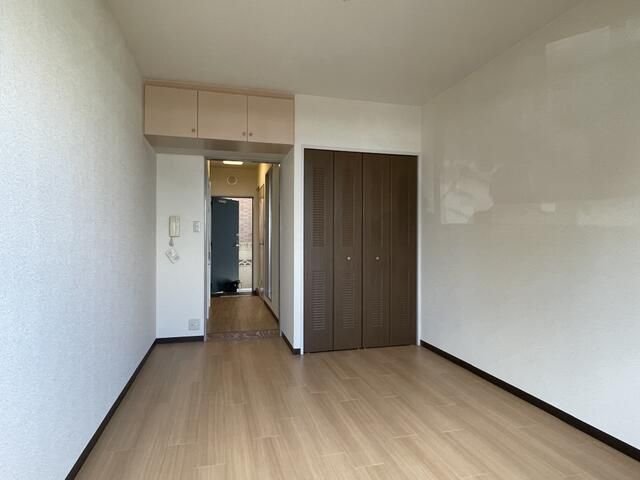 ベッドルーム